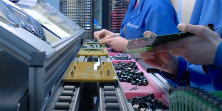 Maquila ofrece 24 mil empleos en Juárez. ¿Por qué nadie trabajar ahí?