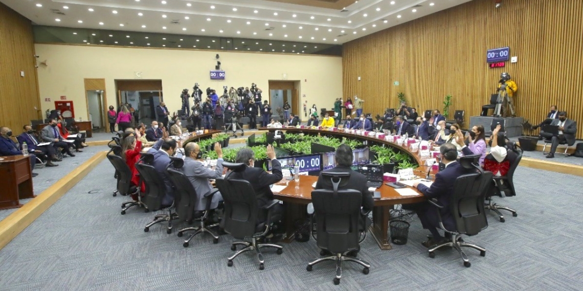 Menos tiempo a partidos políticos en radio y televisión