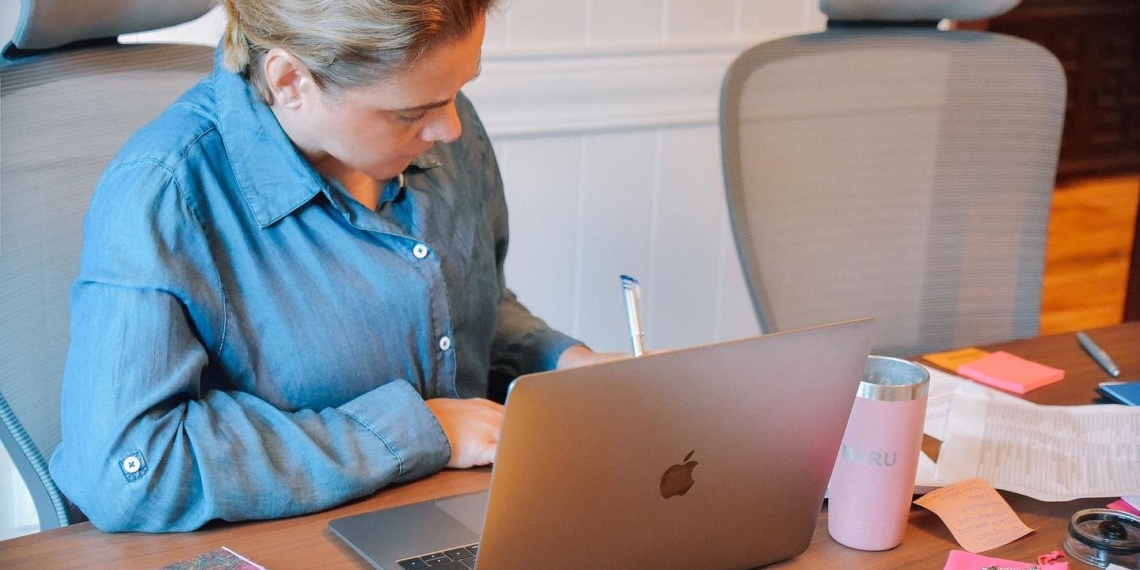 Maru Campos sigue cayendo en las encuestas