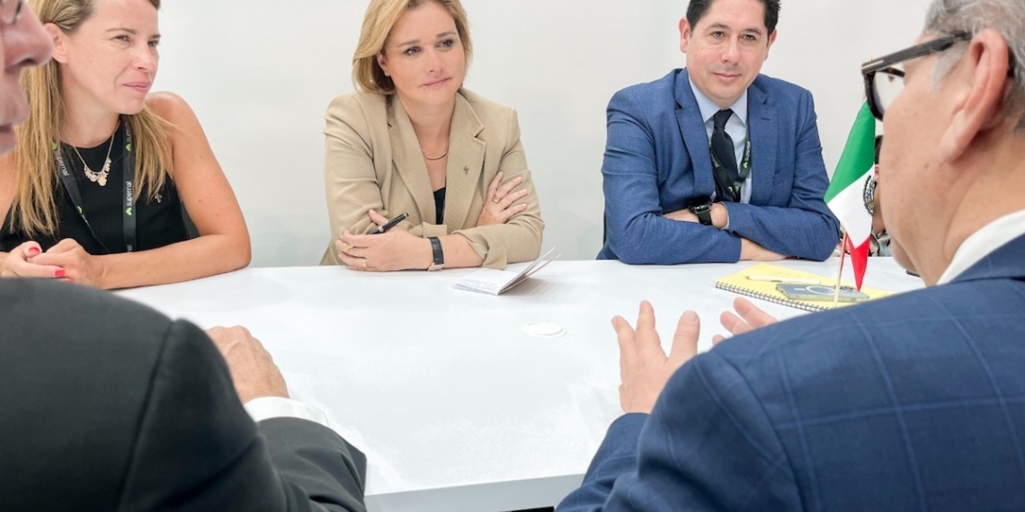 Para justificar viajes al extranjero, Maru Campos presume “acuerdos comerciales” que no existen