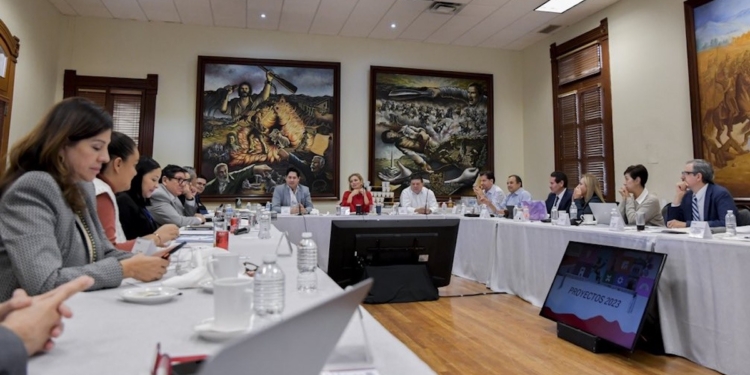 Maru Campos pide nuevo crédito a corto plazo por $2,100 millones