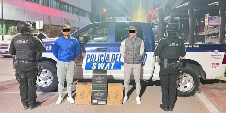 Seguridad Pública Estatal realizó un montaje para presumir un operativo ilegal sobre licor adulterado