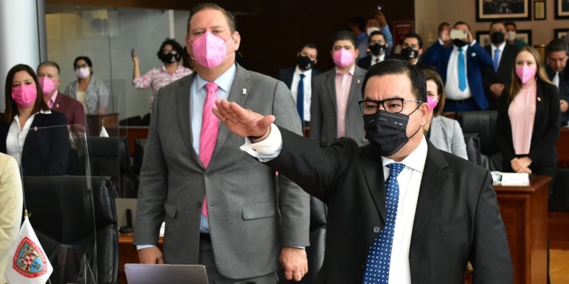 Congreso de Chihuahua busca nombrar un fiscal Anticorrupción cuate de Maru Campos