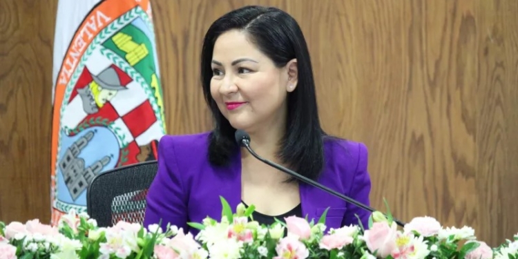 Exhiben acoso laboral de género y despidos injustificados en el Ichmujeres