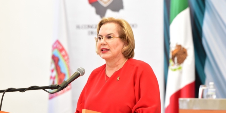 Cambian la ley para que duartista sea reelecta como presidenta del Congreso