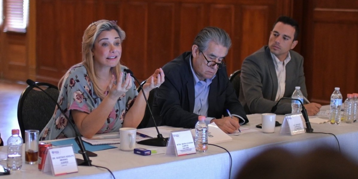 Con el pretexto de los libros, Maru distrae de las “chuecuras y rezagos” de su gobierno: Víctor Quintana