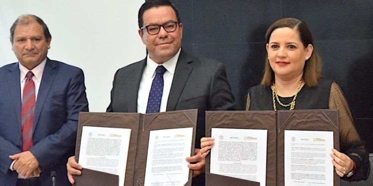 Exhiben complicidad de Abelardo Valenzuela con las redes de corrupción en Chihuahua
