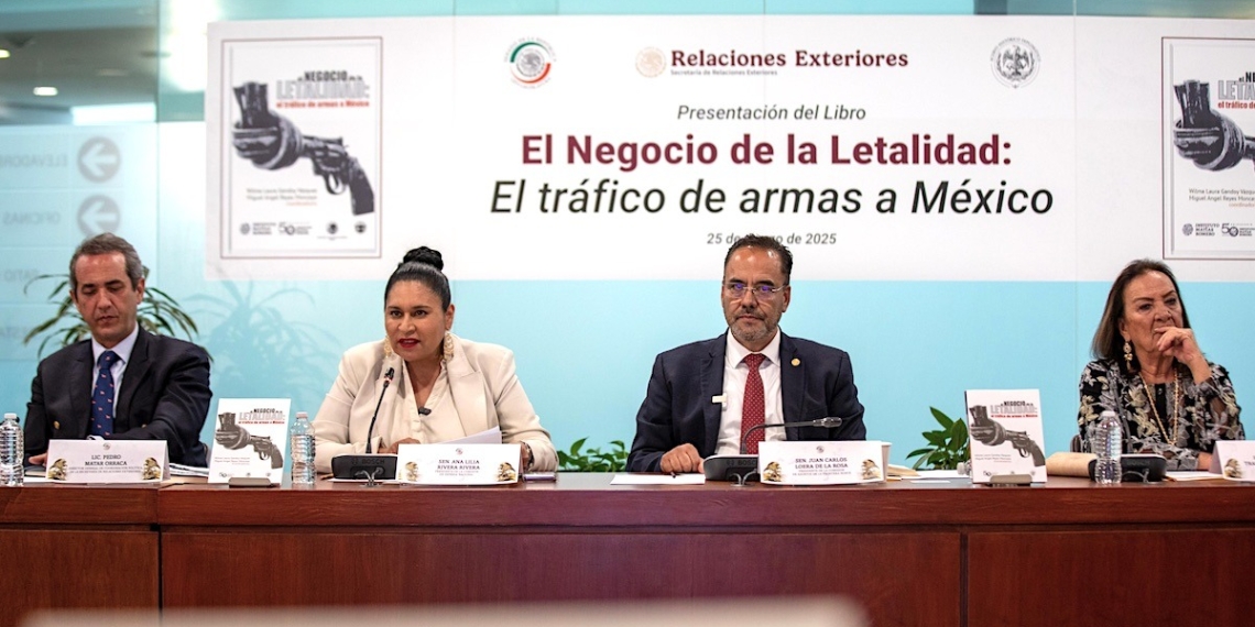 Juan Carlos Loera expone propuestas para frenar tráfico de armas con SRE, expertos y académicos