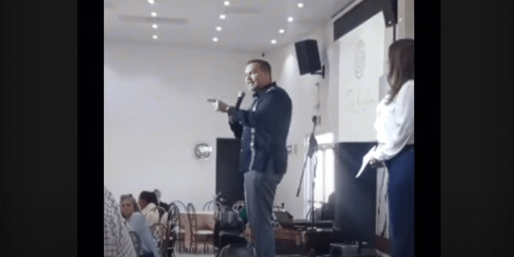 Con el pretexto de la elección judicial y con recursos públicos, alcalde de Ciudad Juárez viola ley electoral rumbo al 2027
