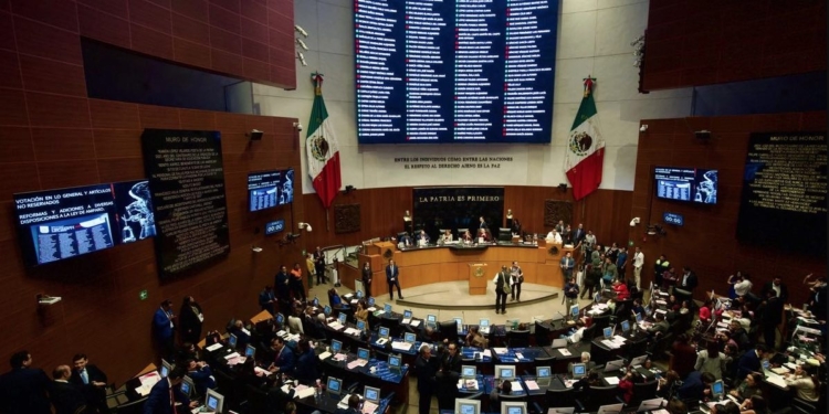 El Senado aprueba reforma a la Ley de Amparo