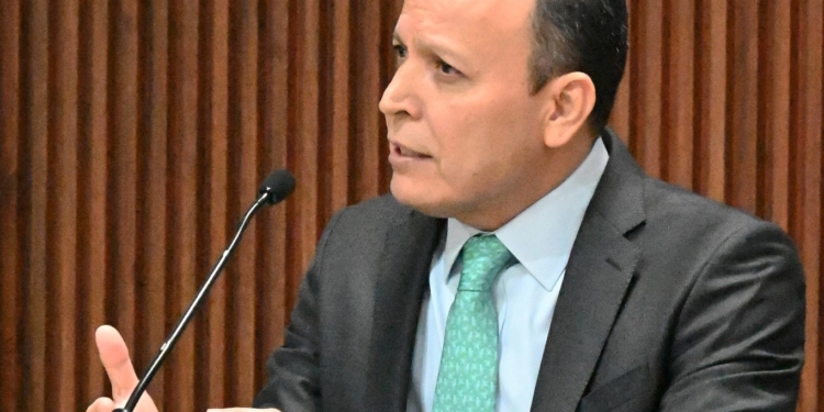 Otra más del Auditor Superior de Chihuahua: Es investigado por la FGR y la ASF