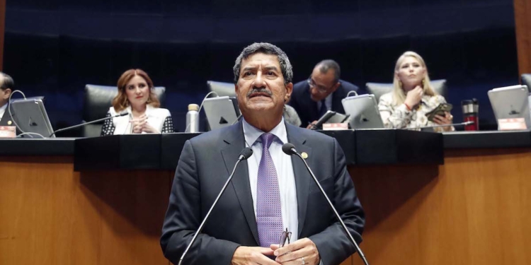 Javier Corral explica los alcances de la nueva Ley contra la extorsión que aprobó el Senado