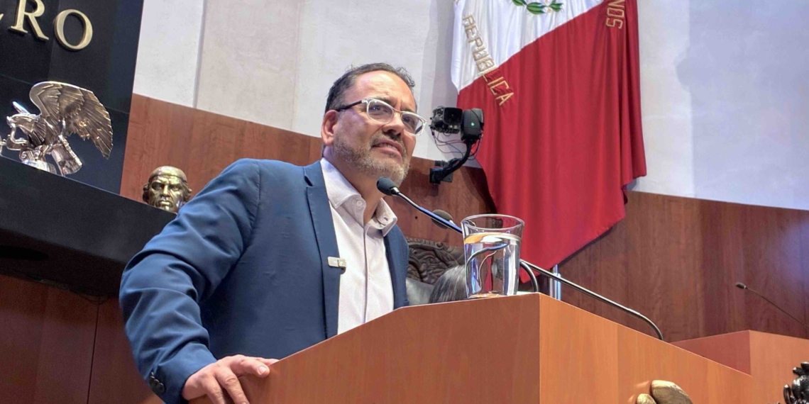 Loera presenta iniciativa para que mexicanos con doble nacionalidad no sean tratados como extranjeros al ingresar a México