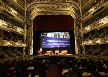 Corral propone evaluar y corregir errores de la Reforma Judicial para consolidarla