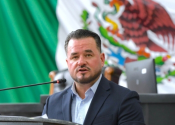Óscar Avitia exige a Gobierno del Estado garantizar transporte público en el Valle de Juárez