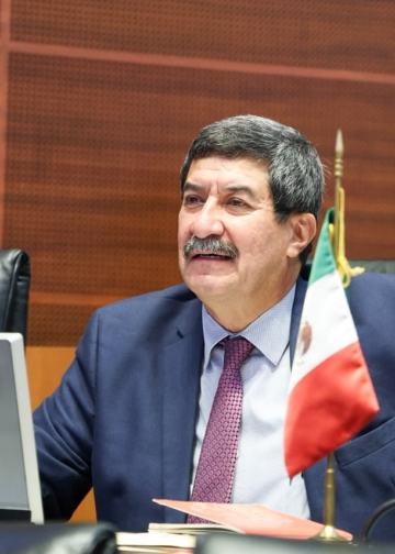 Corral rechaza que reformas a propiedad industrial sancionan crítica o sátira política