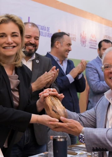 Marco Bonilla crea empresa pública de biogás para favorecer a familia de Maru Campos