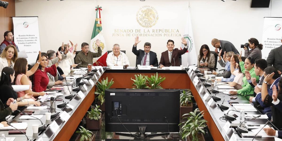 Es falso que reformas a propiedad industrial planteen cárcel por memes o parodias: Corral