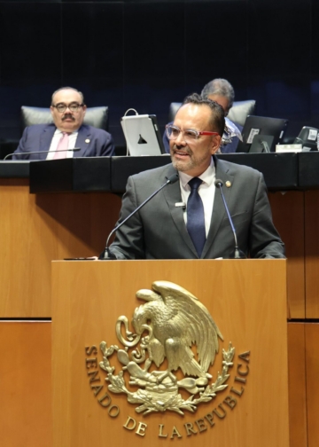 Juan Carlos Loera defiende política exterior de la Transformación ante el PAN